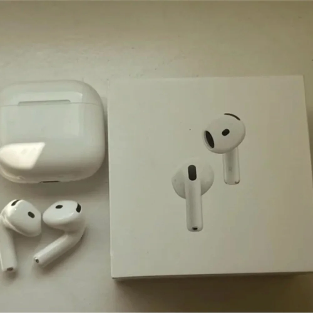 Wireless Earbuds with Charging Case - White